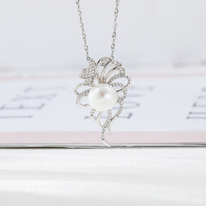 925 Sterling Silver Fashion Elegant Hollow Pattern Freshwater Pearl Pendant with Cubic Zirconia and Necklace