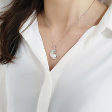 Load image into Gallery viewer, 925 Sterling Silver Simple and Cute Cat White Freshwater Pearl Pendant with Necklace