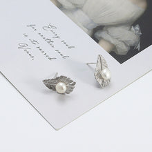 Load image into Gallery viewer, 925 Sterling Silver Fashion Simple Feather White Freshwater Pearl Stud Earrings