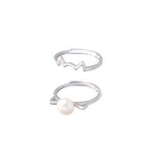 Load image into Gallery viewer, 925 Sterling Silver Simple and Cute Cat White Freshwater Pearl Adjustable Ring