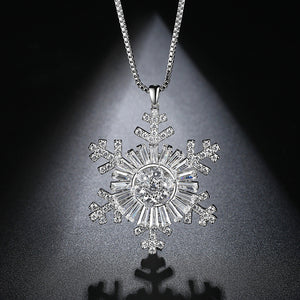 Fashion and Elegant Snowflake Pendant with Cubic Zirconia and Necklace