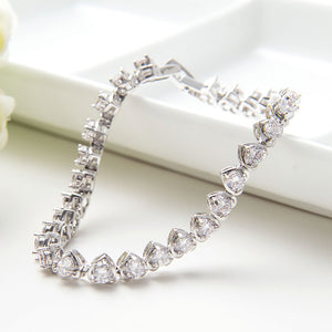Simple and Romantic Heart-shaped Bracelet with Cubic Zirconia 17cm