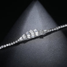 Load image into Gallery viewer, Fashion Geometric Fan-shaped Bracelet with Cubic Zirconia 17cm