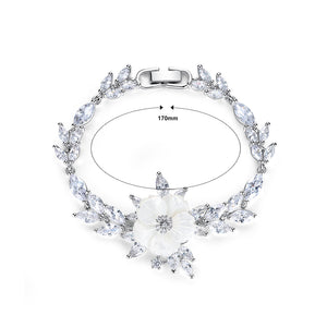Elegant and Fashion Flower Bracelet with Cubic Zirconia
