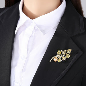 Fashion Temperament Plated Gold Leaf Brooch with Yellow Cubic Zirconia