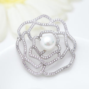 Simple and Elegant Hollow Flower Imitation Pearl Brooch with Cubic Zirconia
