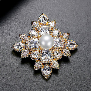 Fashion and Elegant Plated Gold Geometric Pattern Imitation Pearl Brooch with Cubic Zirconia