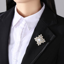 Load image into Gallery viewer, Fashion and Elegant Plated Gold Geometric Pattern Imitation Pearl Brooch with Cubic Zirconia