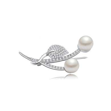 Simple and Elegant Floral Imitation Pearl Brooch with Cubic Zirconia