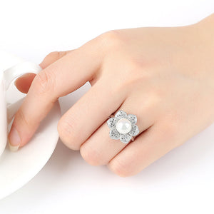 Simple and Elegant Flower Imitation Pearl Adjustable Ring with Cubic Zirconia