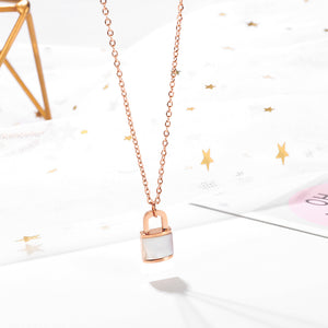 Simple Personality Plated Rose Gold Lock 316L Stainless Steel Pendant with Necklace