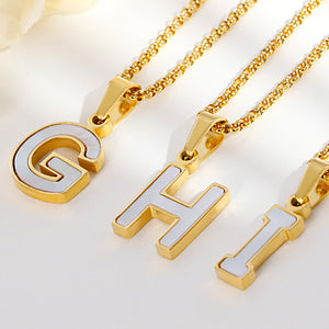 Fashion Temperament Plated Gold English Alphabet G Shell 316L Stainless Steel Pendant with Necklace