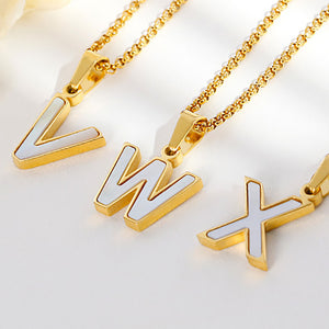 Fashion Temperament Plated Gold English Alphabet W Shell 316L Stainless Steel Pendant with Necklace