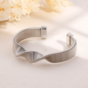 Fashion Personality Geometric Spiral Strap 316L Stainless Steel Bangle