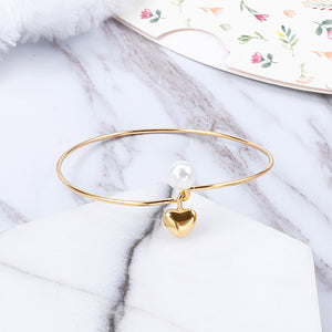 Simple and Romantic Plated Gold Heart-shaped Imitation Pearl 316L Stainless Steel Bangle