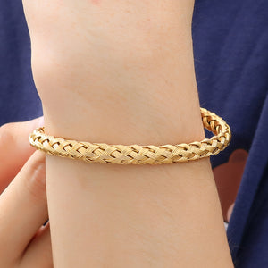 Fashion and Elegant Plated Gold Geometric Twist Woven 316L Stainless Steel Bangle