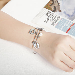 Fashion Creative English Alphabet Q Round Cartoon Character 316L Stainless Steel Bangle with Imitation Pearls