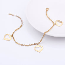 Load image into Gallery viewer, Simple and Romantic Plated Gold Hollow Heart-shaped 316L Stainless Steel Anklet