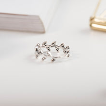 Load image into Gallery viewer, 925 Sterling Silver Simple Temperament Leaf Adjustable Open Ring