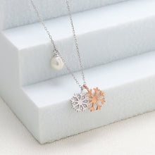 Load image into Gallery viewer, 925 Sterling Silver Fashion Simple Snowflake Cubic Zirconia Pendant with Freshwater Pearl and Necklace