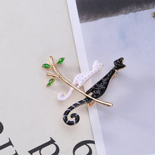 Load image into Gallery viewer, Fashion Simple Plated Gold Black and White Cat Brooch