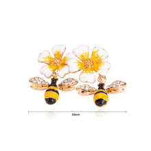 Load image into Gallery viewer, Fashion and Lovely Plated Gold Bee Flower Brooch with Cubic Zirconia