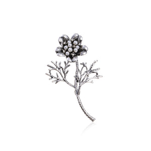 Simple Fashion Flower Imitation Pearl Brooch
