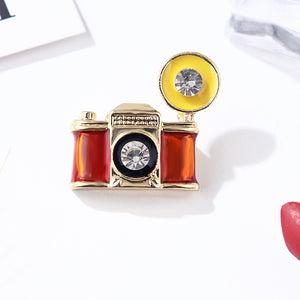 Fashion Vintage Plated Gold Camera Brooch with Cubic Zirconia
