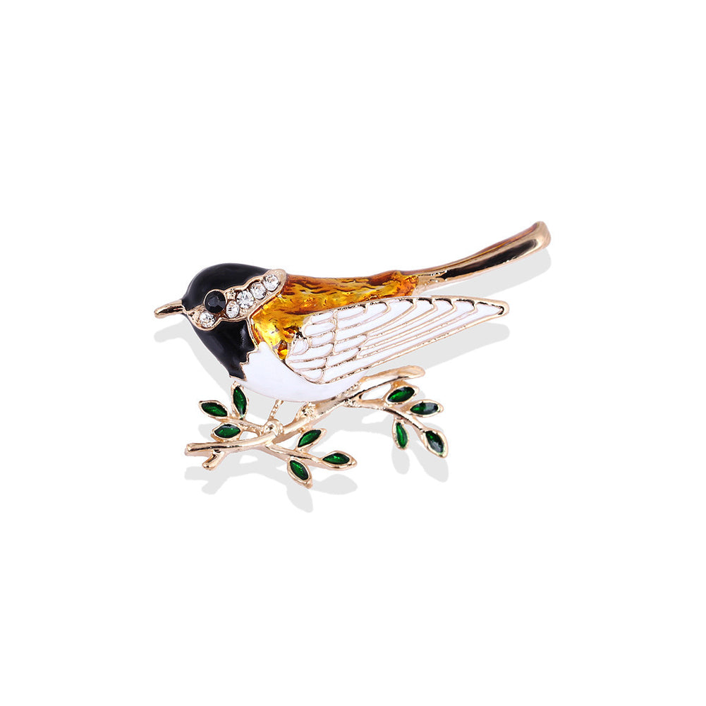 Fashion and Elegant Plated Gold Magpie Brooch with Cubic Zirconia