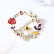 Load image into Gallery viewer, Fashion Temperament Plated Gold Enamel Bird Wreath Imitation Pearl Brooch with Cubic Zirconia
