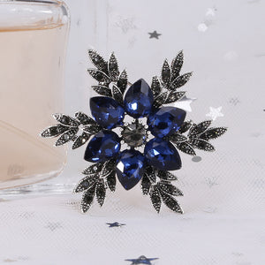 Fashion Bright Blue Snowflake Brooch with Cubic Zirconia