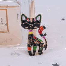 Load image into Gallery viewer, Simple and Cute Black Enamel Cat Brooch
