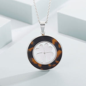 Fashion Simple Four-leafed Clover Geometric Round 316L Stainless Steel Pendant with Cubic Zirconia and Necklace