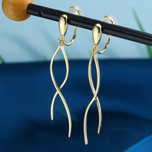 Load image into Gallery viewer, 925 Sterling Silver Plated Gold Simple Personality Wave-shaped Geometric Tassel Ear Clip