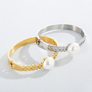Fashion and Elegant Plated Gold Geometric Round Pearl 316L Stainless Steel Bangle with Cubic Zirconia