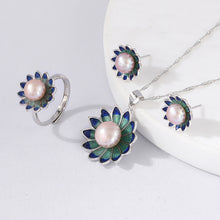Load image into Gallery viewer, 925 Sterling Silver Fashion Elegant Flower Purple Freshwater Pearl Stud Earrings