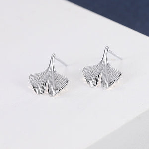 925 Sterling Silver Simple Fashion Ginkgo Leaf Stud Earrings