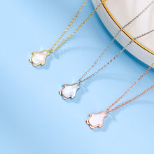 Load image into Gallery viewer, 925 Sterling Silver Plated Gold Simple Cute Penguin Shell Pendant with Necklace