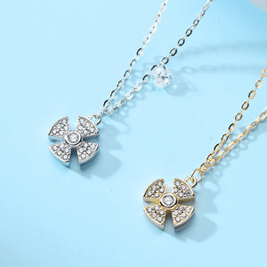 925 Sterling Silver Fashion Bright Flower Pendant with Cubic Zirconia and Necklace