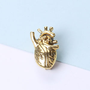Fashion Creative Plated Gold Heart Brooch