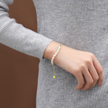 Load image into Gallery viewer, 925 Sterling Silver Plated Gold Fashion and Elegant Geometric Freshwater Pearl Bracelet