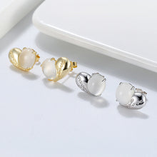 Load image into Gallery viewer, 925 Sterling Silver Fashion Romantic Heart Moonstone Stud Earrings