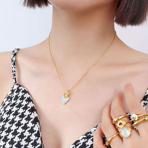 Fashion Temperament Plated Gold 316L Stainless Steel Star Irregular Geometric Pendant with Shell and Necklace