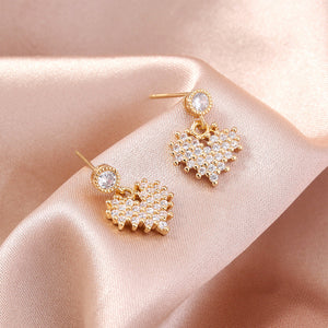 Fashion Simple Plated Gold Heart Stud Earrings with Cubic Zirconia