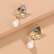 Load image into Gallery viewer, Fashion Elegant Plated Gold Triangular Geometric Irregular Imitation Pearl Earrings