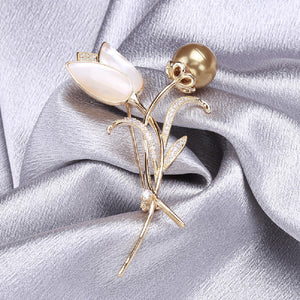 Elegant Temperament Plated Gold Tulip Gold Imitation Pearl Brooch with Cubic Zirconia
