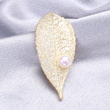 Load image into Gallery viewer, Fashion Simple Plated Gold Leaf Imitation Pearl Brooch with Cubic Zirconia