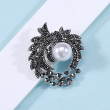 Load image into Gallery viewer, Elegant Brilliant Plated Black Floral Geometric Round Imitation Pearl Brooch with Cubic Zirconia