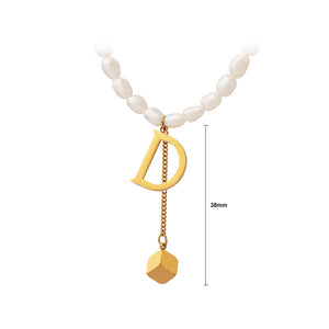 Simple Fashion Plated Gold 316L Stainless Steel English Alphabet D Tassel Square Pendant with Imitation Pearl Necklace