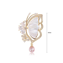 Load image into Gallery viewer, Fashion Temperament Plated Gold Shell Butterfly Imitation Pearl Brooch with Cubic Zirconia